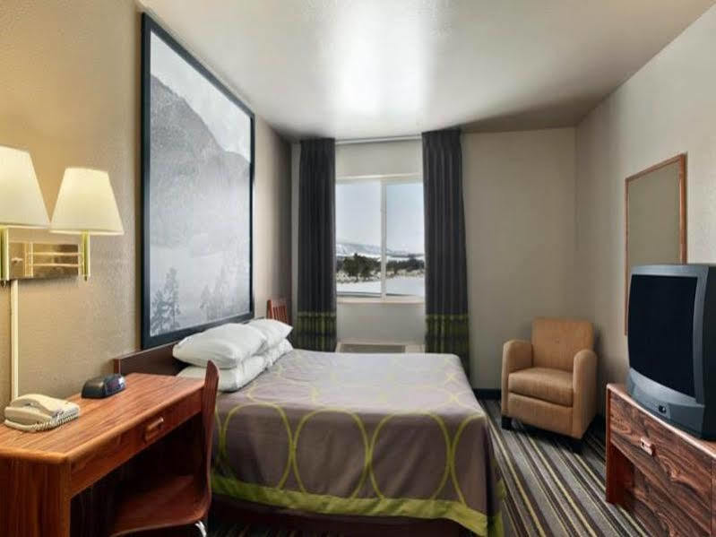 Super 8 By Wyndham Buena Vista Hotel Ngoại thất bức ảnh